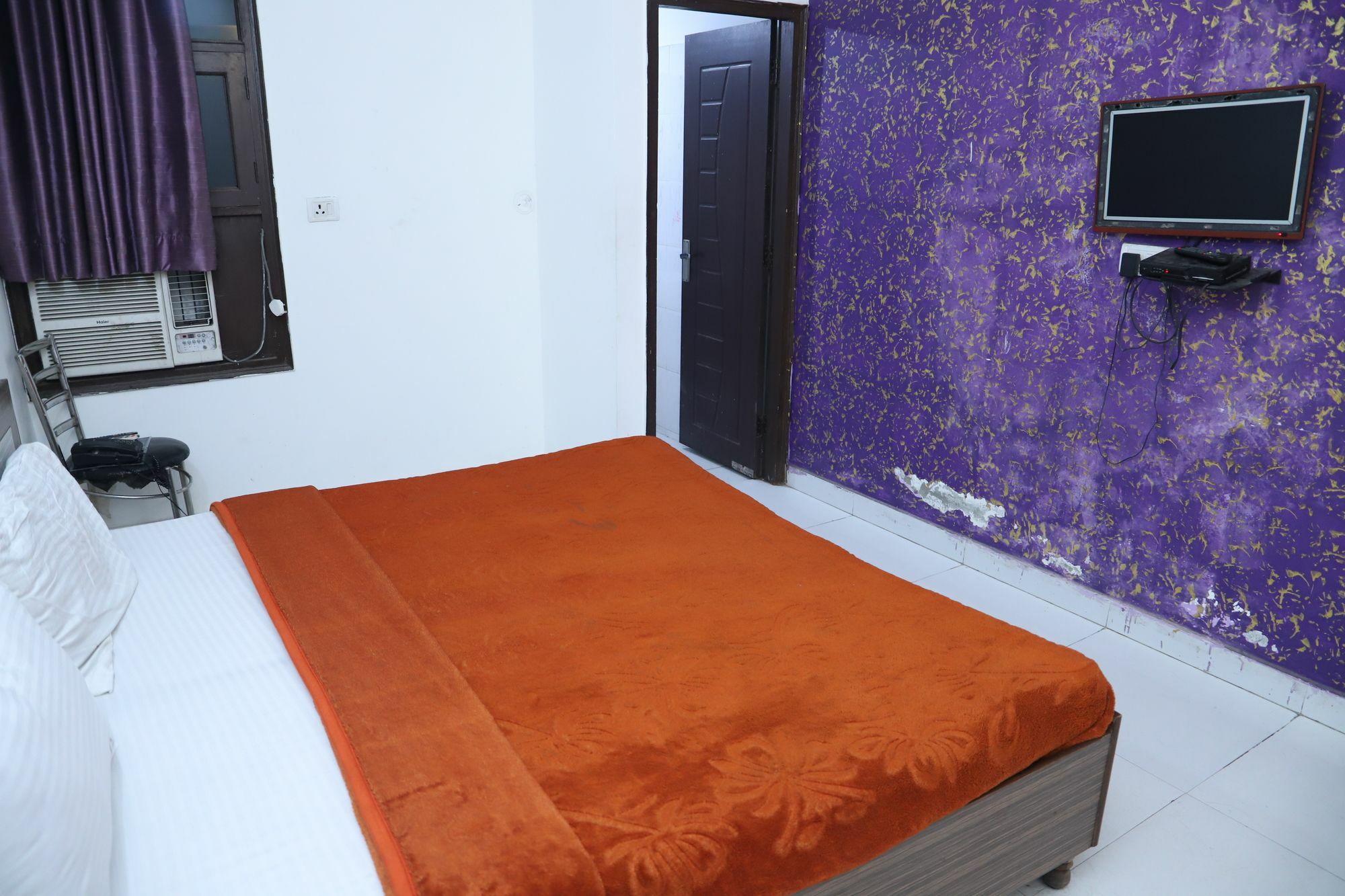 Hotel Airport Land New Delhi Exterior photo