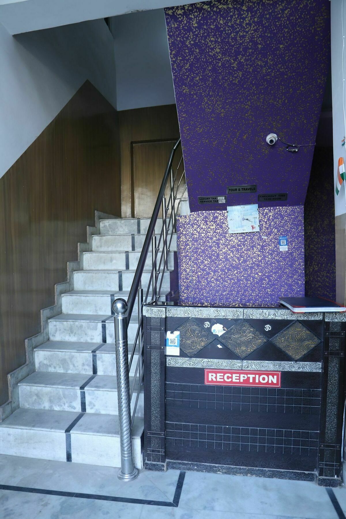 Hotel Airport Land New Delhi Exterior photo